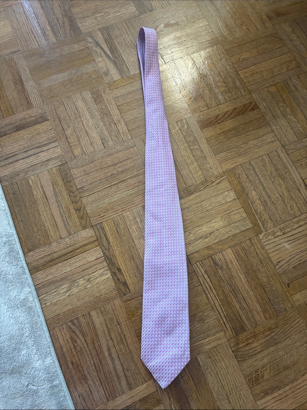 Salvatore Ferragamo Men's Pink Patterned Tie